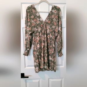 Sage Floral Chiffon Pleated Long Sleeve Maternity